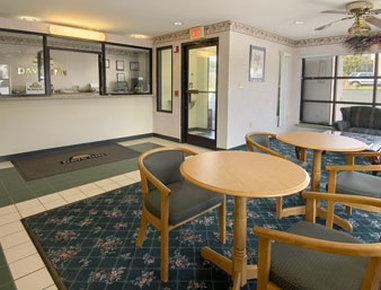 Brentwood Inn & Suites Suffolk Luaran gambar